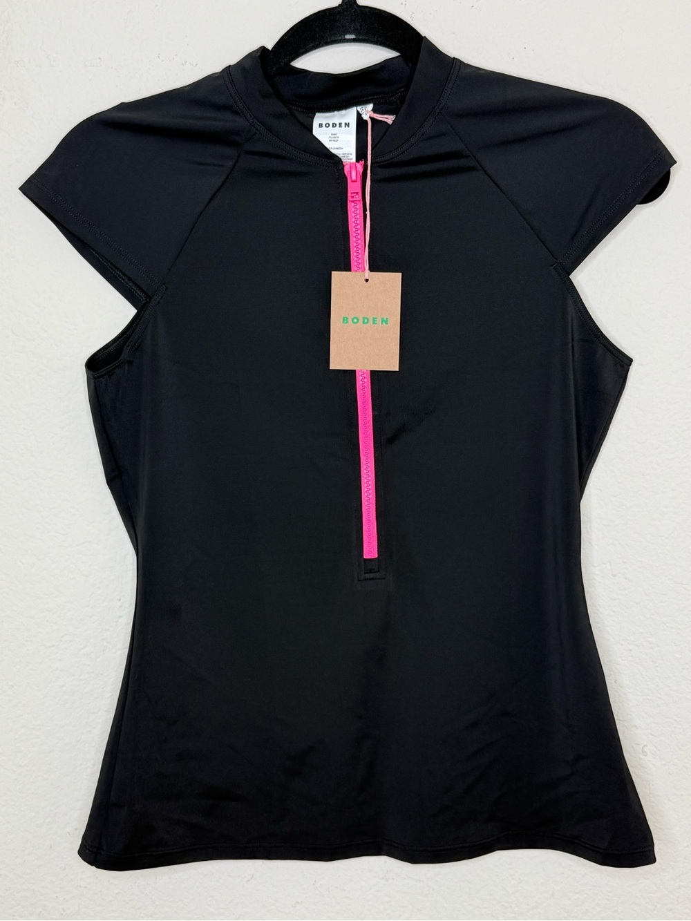 BODEN Women’s Short Sleeve Rash Guard Top Black|Pink Zip Large #Summer #Swim